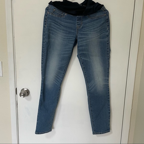 Bundle of maternity jeans - Picture 7 of 9